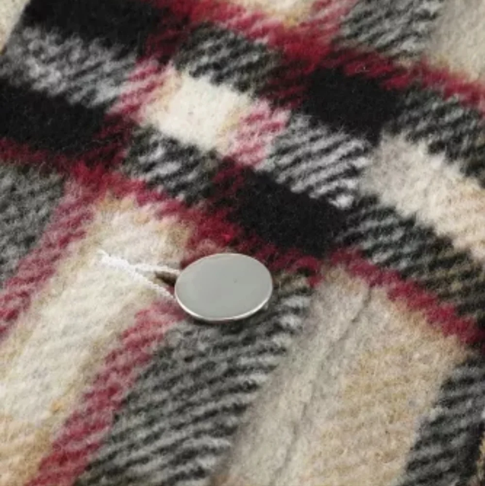 New Geometric Plaid pocketed shacket - Picture 6 of 17
